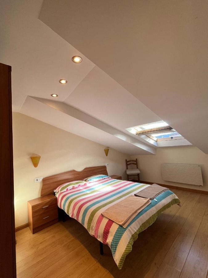 Apartamentosarturo Llanes Laplaza Atico Centrico Exteriör bild